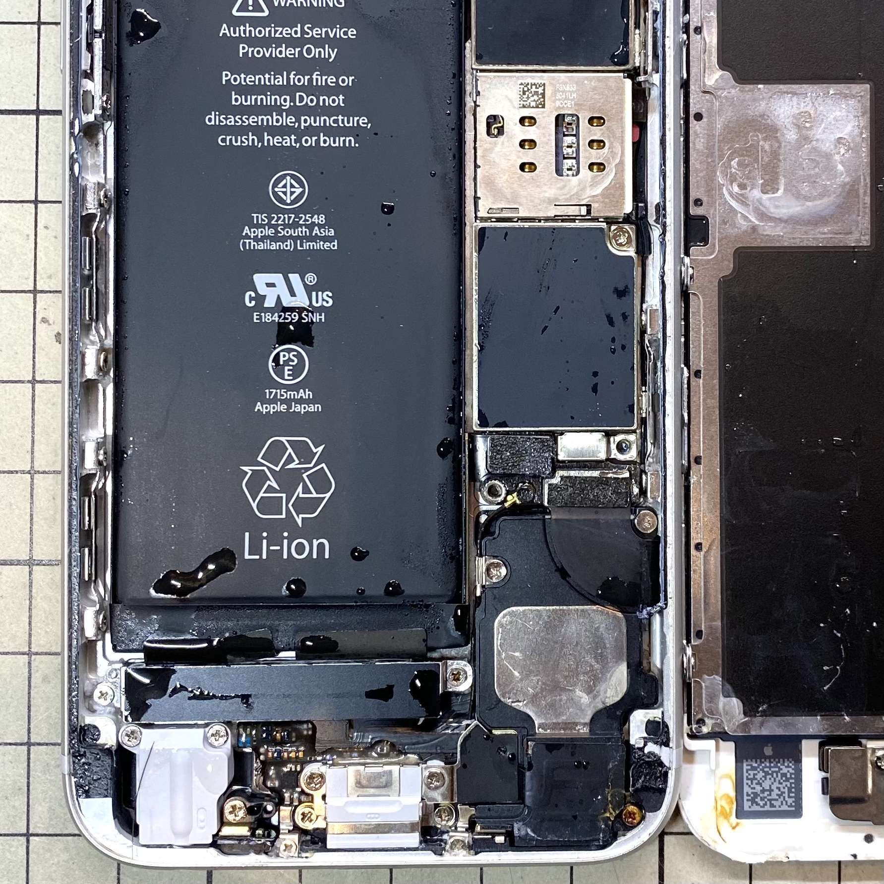 富山市のiPhone修理iLABO　iPhone4の水没修理