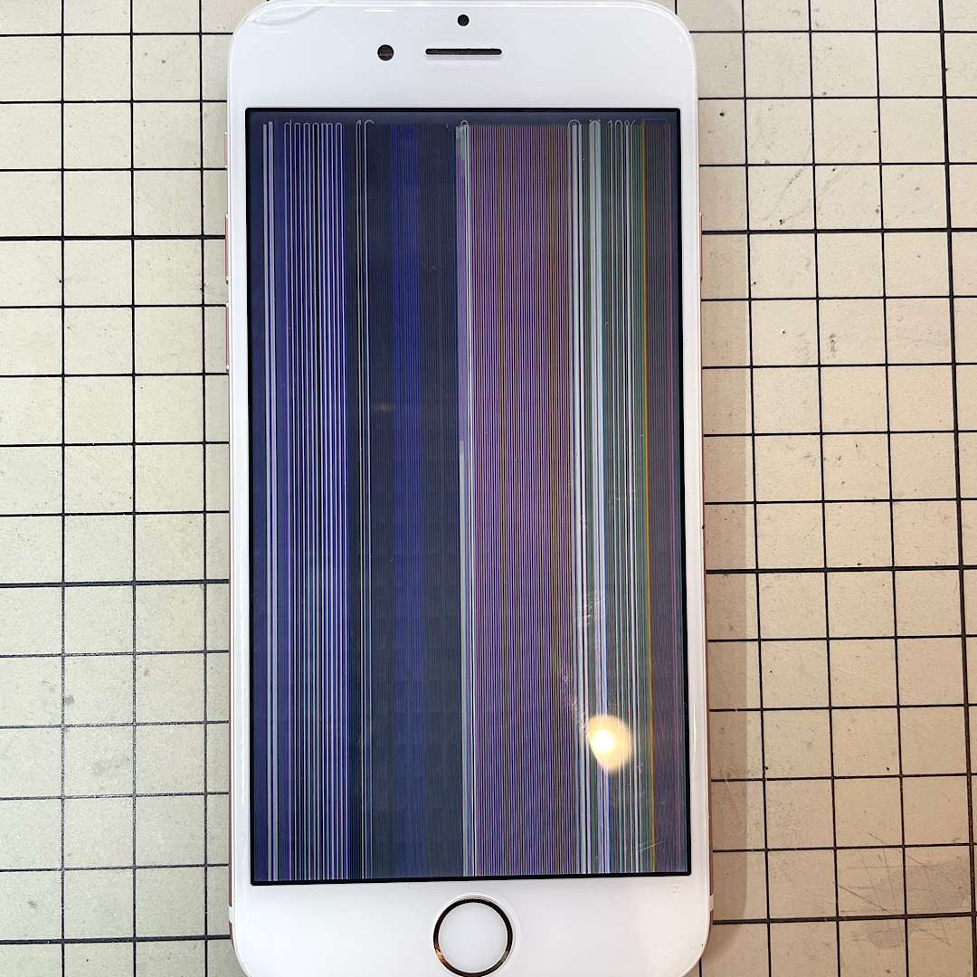 iPhoneSE 2世代  液晶破損による画面交換